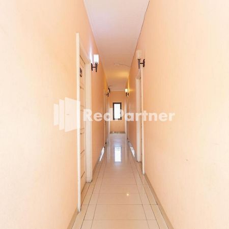 Star Hotel Jaksa Mitra Reddoorz Τζακάρτα Εξωτερικό φωτογραφία
