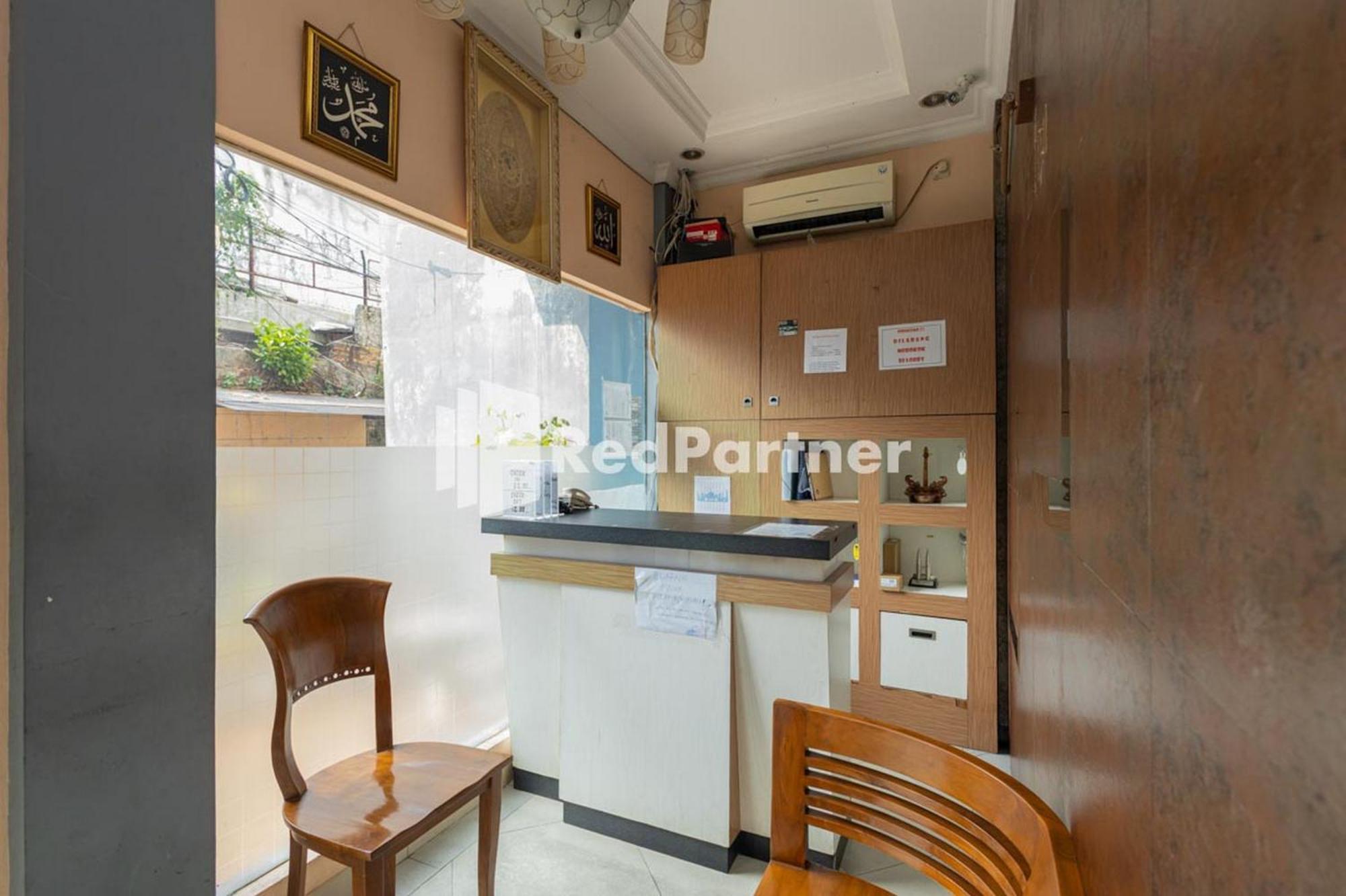Star Hotel Jaksa Mitra Reddoorz Τζακάρτα Εξωτερικό φωτογραφία