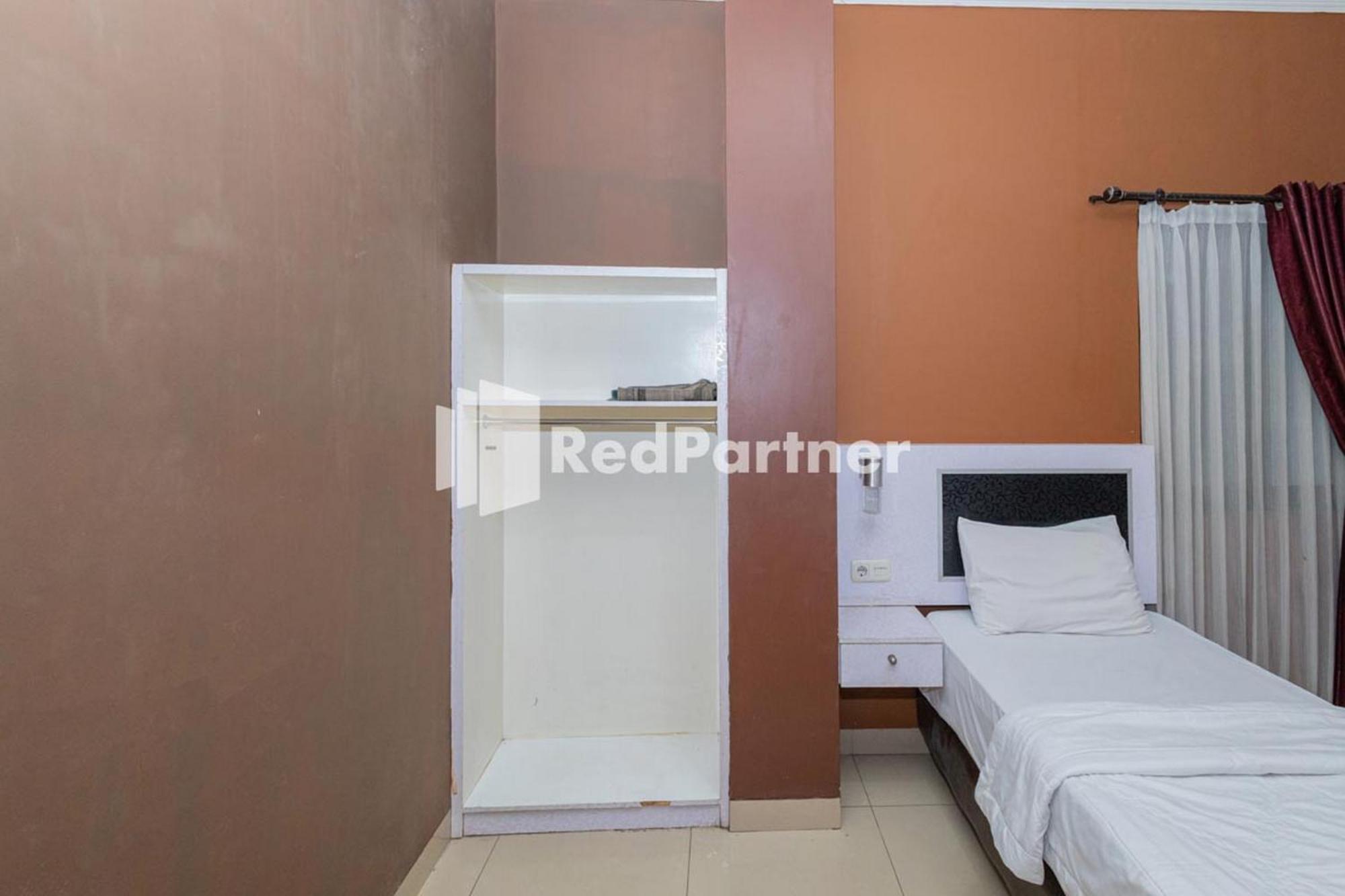 Star Hotel Jaksa Mitra Reddoorz Τζακάρτα Εξωτερικό φωτογραφία